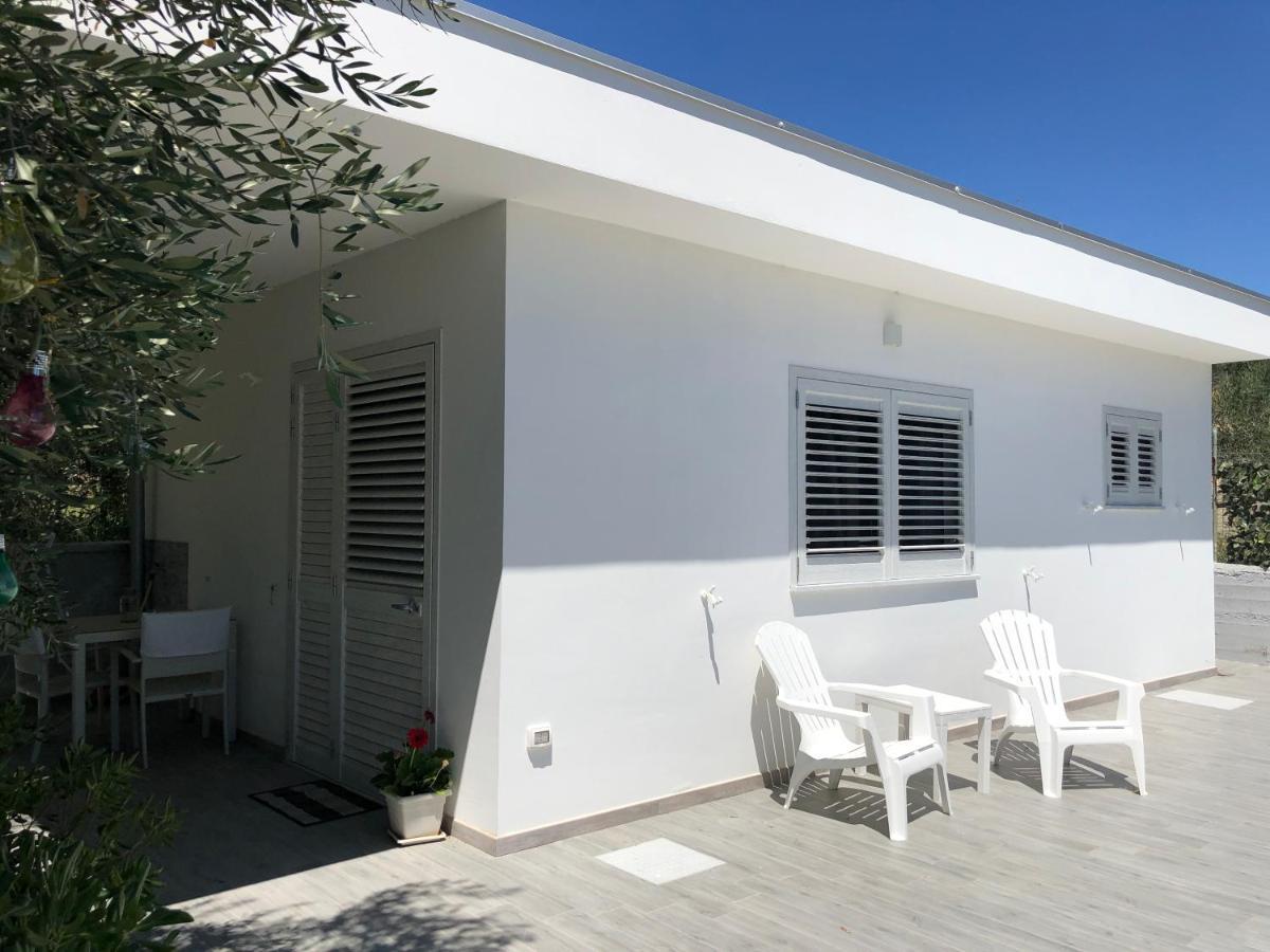 La Casetta Tra Sassi E Ulivi B&B Matera Exterior foto